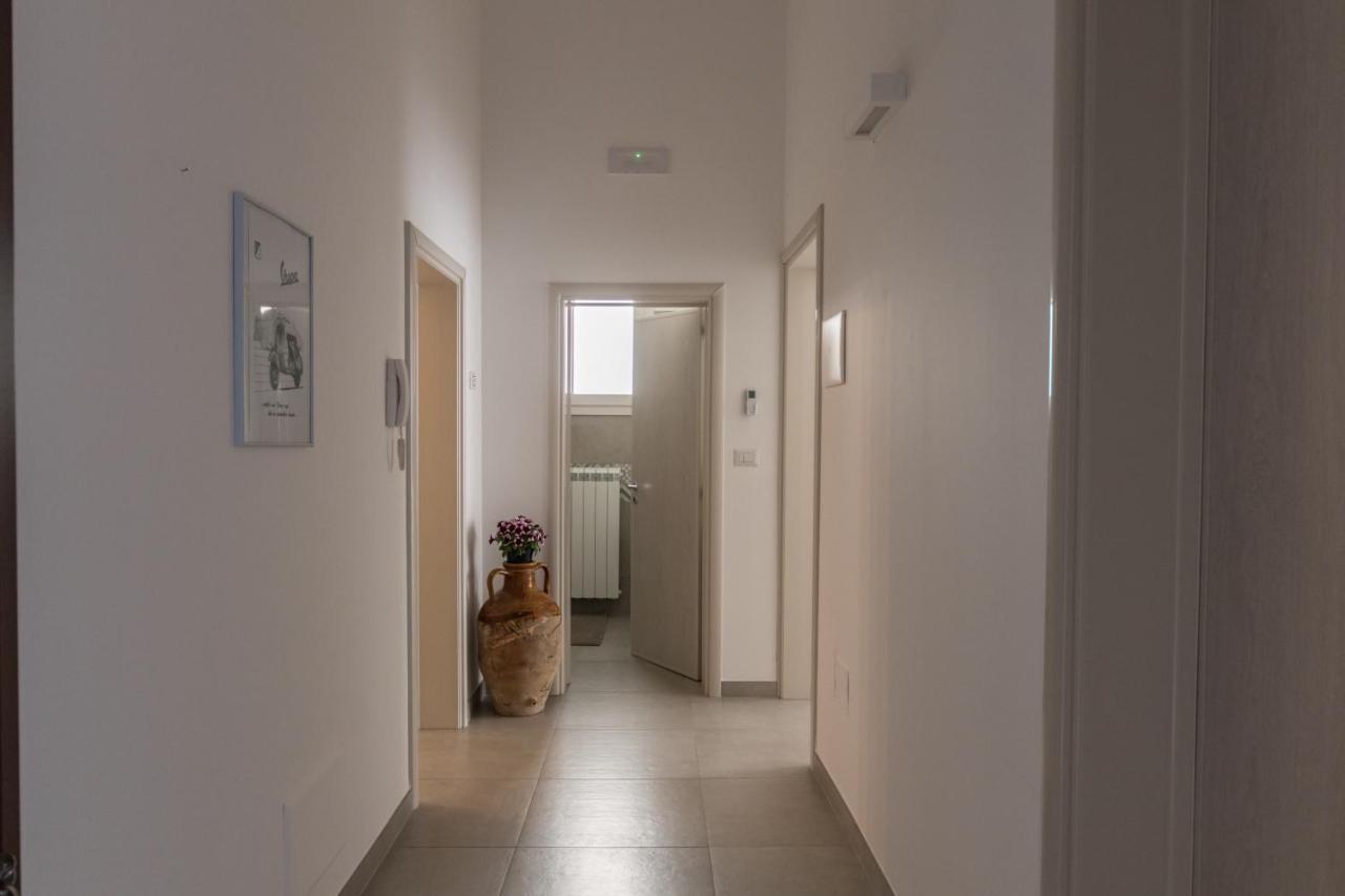 Drooms. Felline Exteriör bild